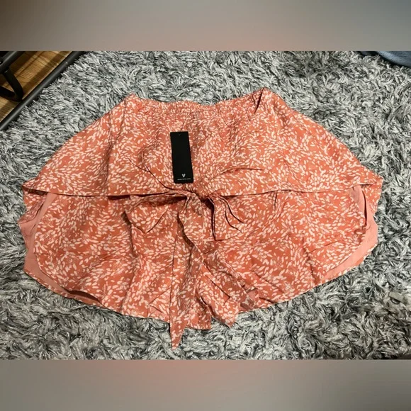 LULUS CORAL PRINT TIE -FRONT SHORTS - Picture 3 of 8